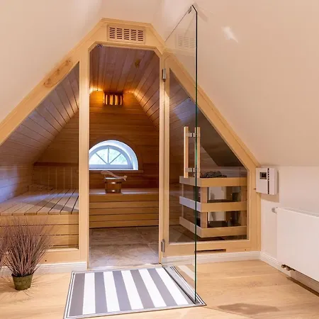 Reetdachhaus Unter Reet Reetdachhaus Unter Reet I Feriehus *